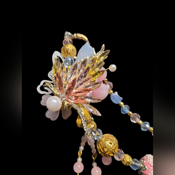 Elegant Pink Floral Beaded Bag Charm - Picture 2 of 4